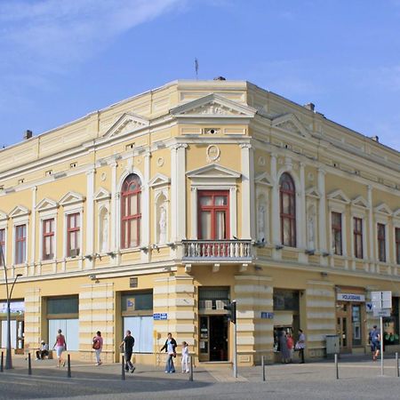 Apartmani Astral Šabac エクステリア 写真