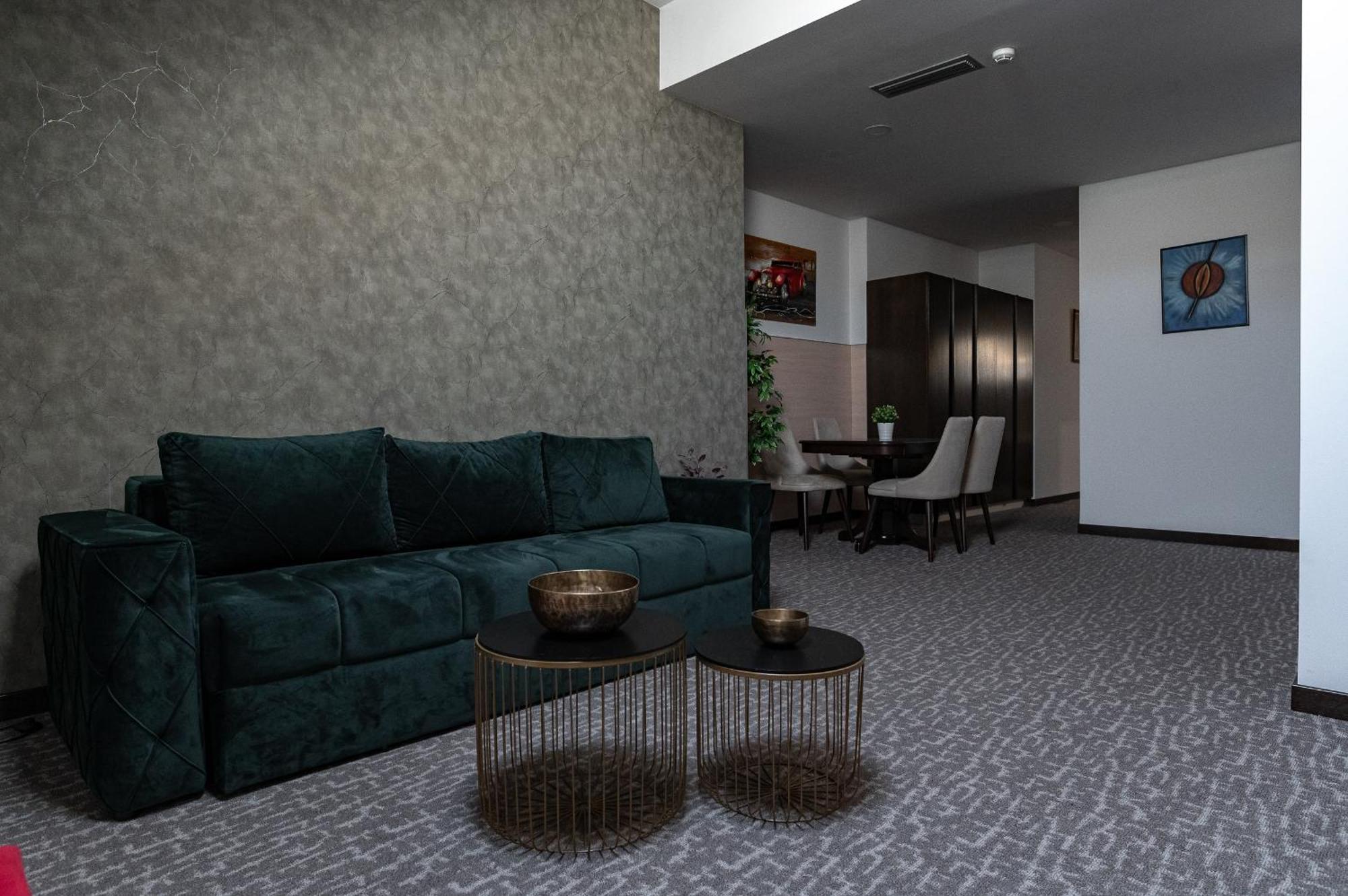 Apartmani Astral Šabac エクステリア 写真