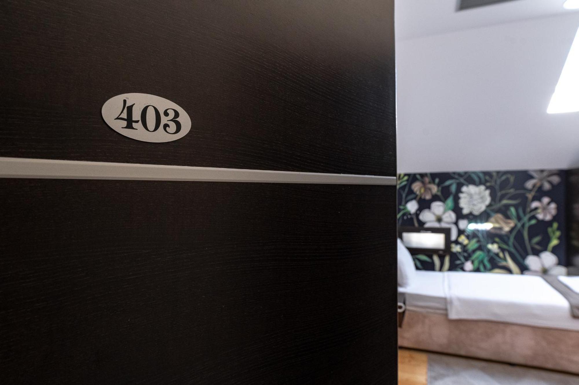 Apartmani Astral Šabac エクステリア 写真